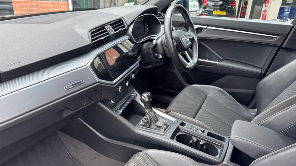Audi Q3 35 TDI S Line 5dr S Tronic Diesel Estate - Image 2