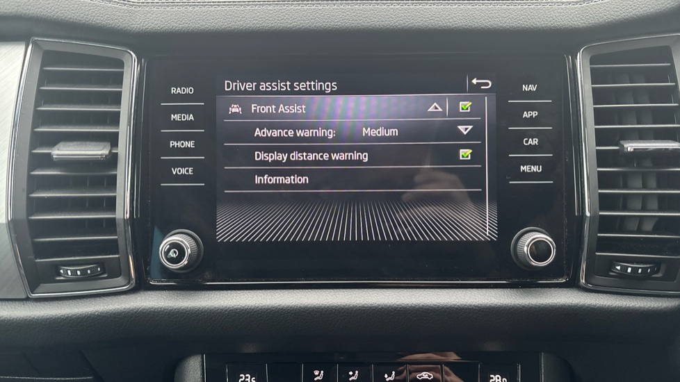 Skoda Kodiaq 1.5 TSI SE Drive 5dr DSG [7 Seat] Petrol Estate - Image 28