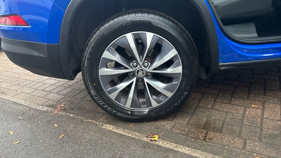 Skoda Kodiaq 1.5 TSI SE Drive 5dr DSG [7 Seat] Petrol Estate - Image 33