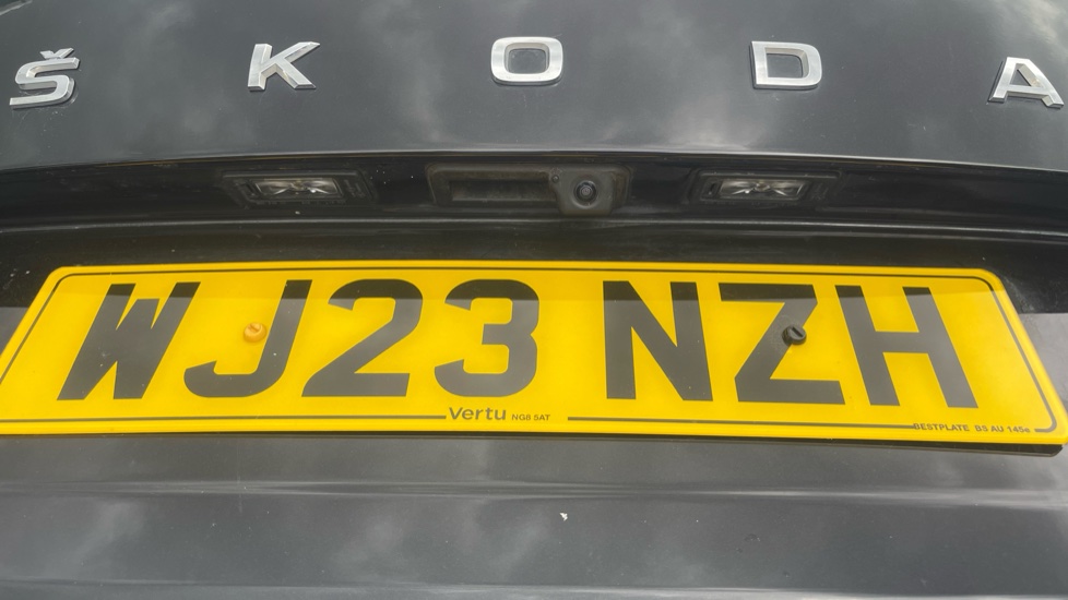 Skoda Kodiaq 1.5 TSI SE Drive 5dr DSG [7 Seat] Petrol Estate - Image 21