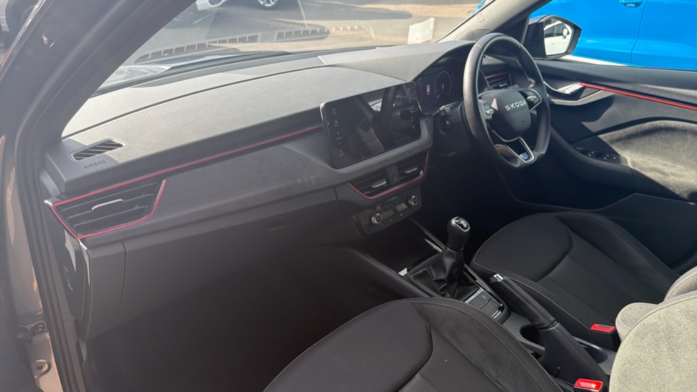 Skoda Kamiq 1.0 TSI Design Edition 5dr Petrol Hatchback - Image 2