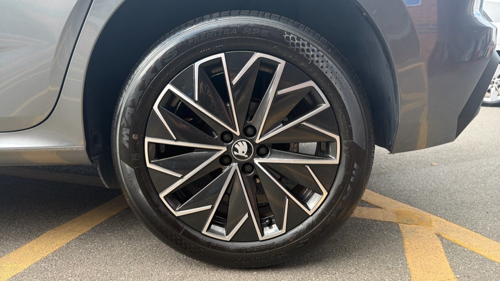 Skoda Kamiq 1.0 TSI Design Edition 5dr Petrol Hatchback - Image 64