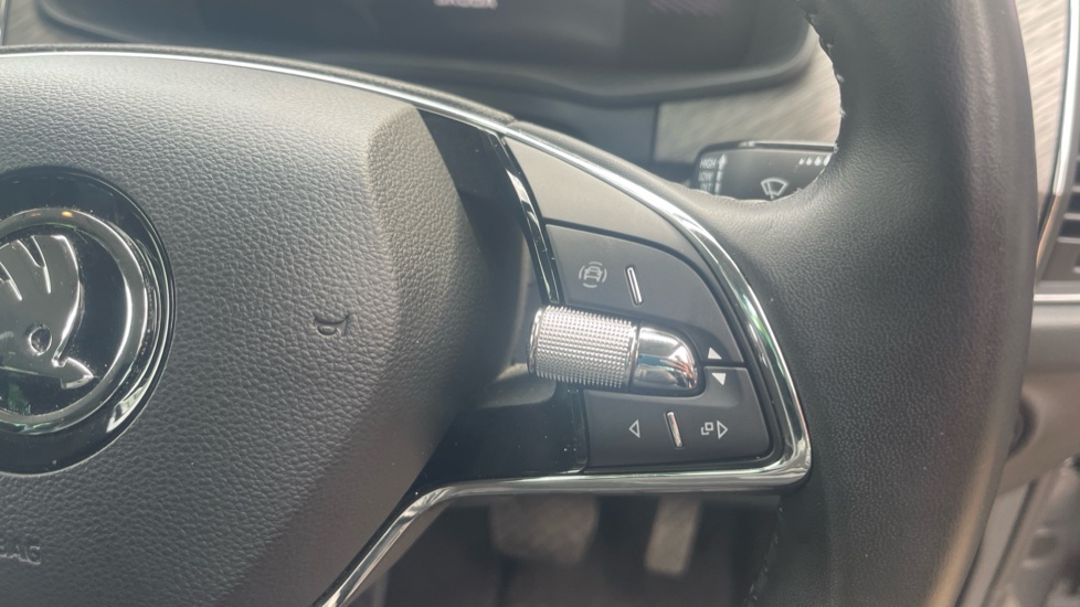 Skoda Kodiaq 1.5 TSI SE L Executive 5dr DSG [7 Seat] Petrol Estate - Image 18