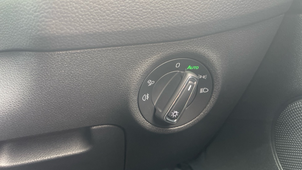 Skoda Kodiaq 1.5 TSI SE L Executive 5dr DSG [7 Seat] Petrol Estate - Image 25