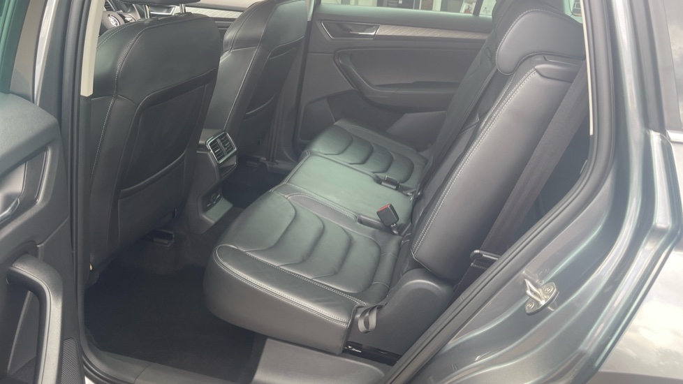 Skoda Kodiaq 1.5 TSI SE L Executive 5dr DSG [7 Seat] Petrol Estate - Image 36