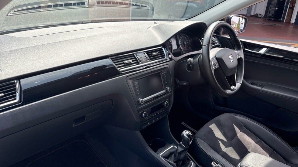 SEAT Toledo 1.0 TSI 110 Xcellence 5dr Petrol Hatchback - Image 9