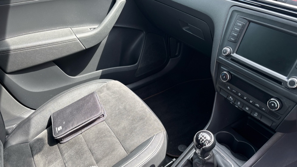 SEAT Toledo 1.0 TSI 110 Xcellence 5dr Petrol Hatchback - Image 14