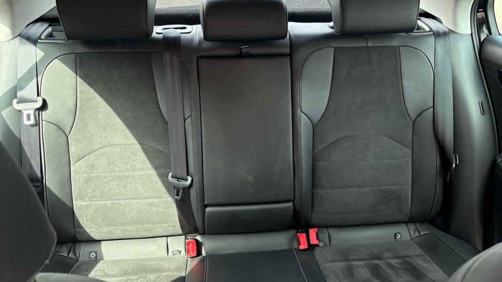 SEAT Toledo 1.0 TSI 110 Xcellence 5dr Petrol Hatchback - Image 15