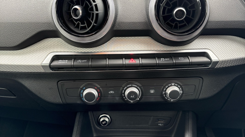 Audi Q2 30 TFSI Sport 5dr Petrol Estate - Image 32