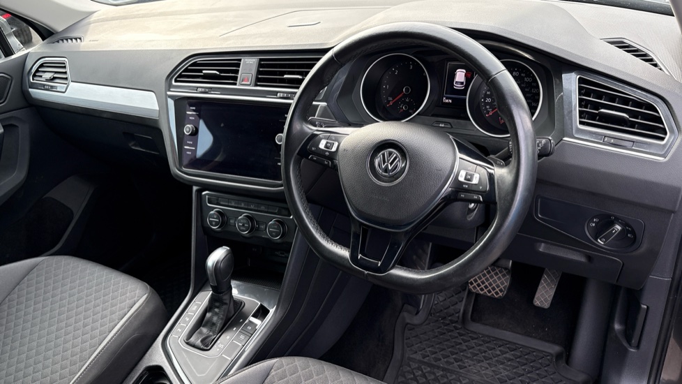 Volkswagen Tiguan 2.0 TDi 150 Match 5dr DSG Diesel Estate - Image 11