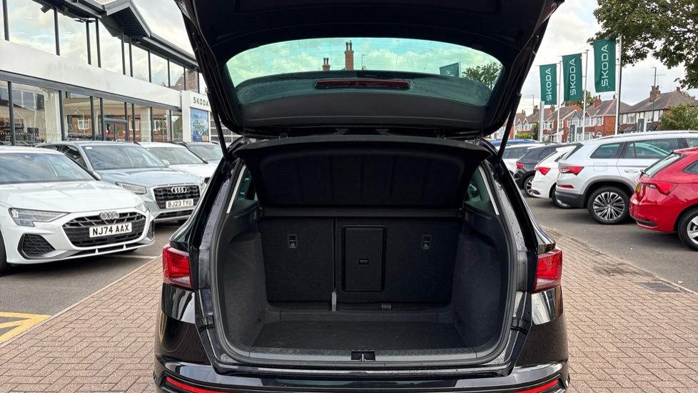 SEAT Ateca 1.5 TSI EVO FR Sport 5dr Petrol Estate - Image 4