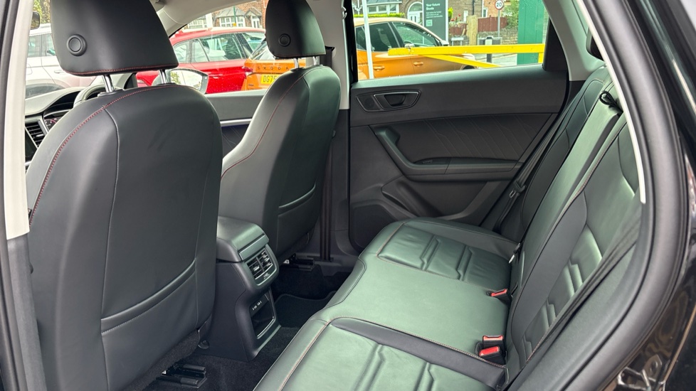 SEAT Ateca 1.5 TSI EVO FR Sport 5dr Petrol Estate - Image 16
