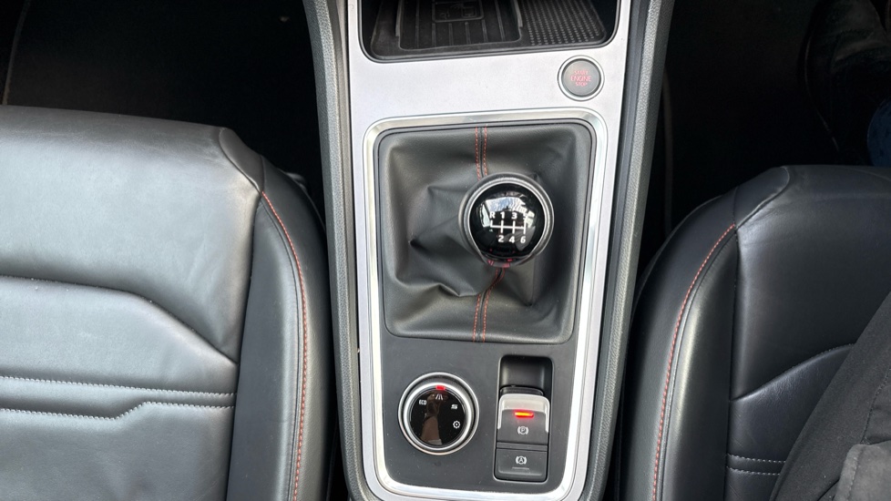 SEAT Ateca 1.5 TSI EVO FR Sport 5dr Petrol Estate - Image 23