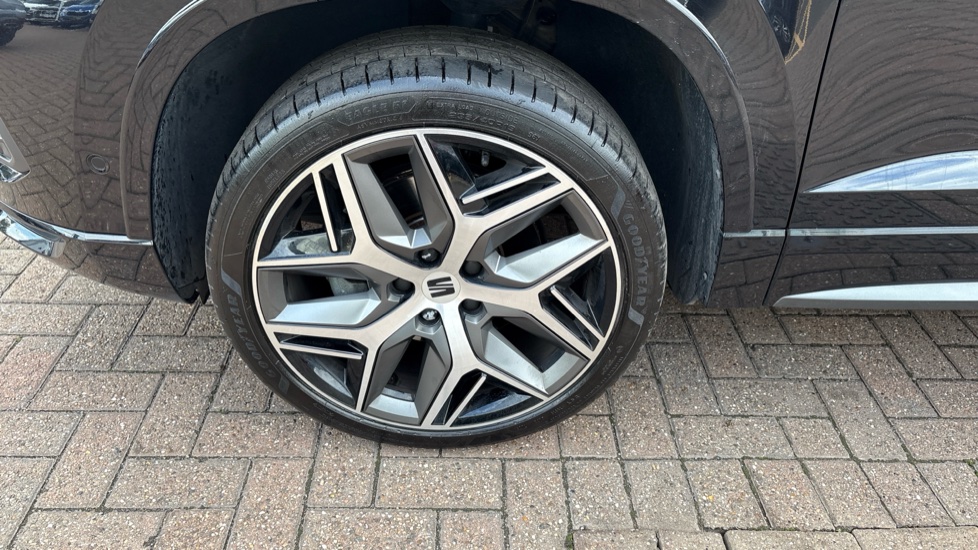 SEAT Ateca 1.5 TSI EVO FR Sport 5dr Petrol Estate - Image 38
