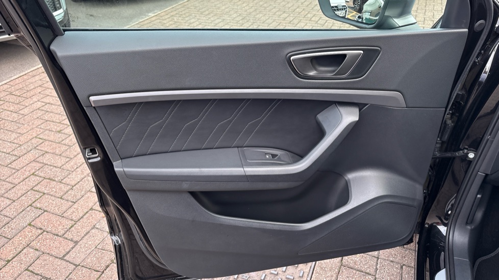 SEAT Ateca 1.5 TSI EVO FR Sport 5dr Petrol Estate - Image 49