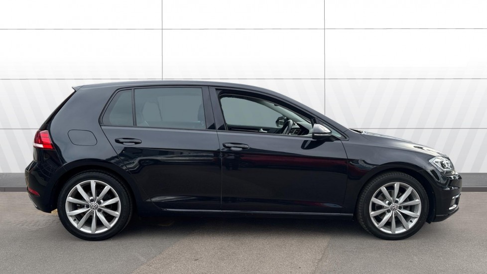 Volkswagen Golf 1.6 TDI GT Edition 5dr Diesel Hatchback - Image 5