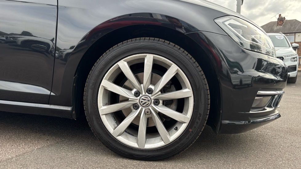 Volkswagen Golf 1.6 TDI GT Edition 5dr Diesel Hatchback - Image 7