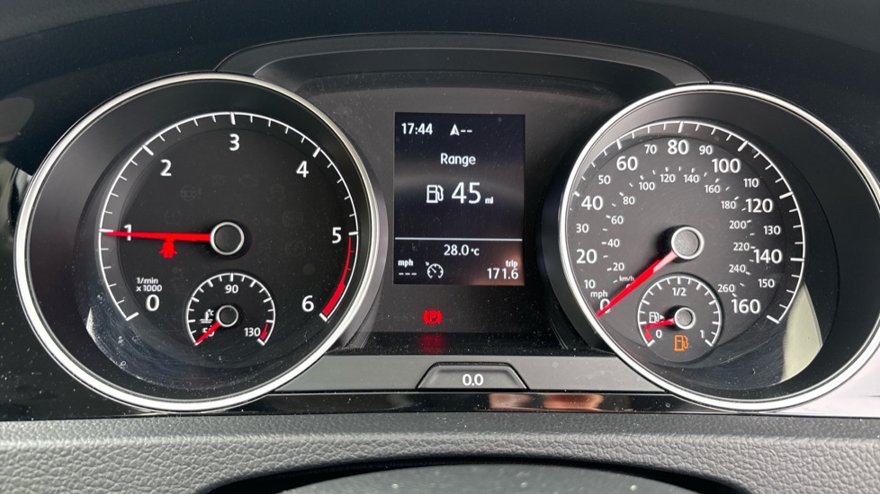 Volkswagen Golf 1.6 TDI GT Edition 5dr Diesel Hatchback - Image 18