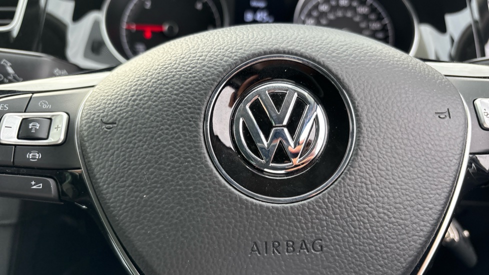 Volkswagen Golf 1.6 TDI GT Edition 5dr Diesel Hatchback - Image 19
