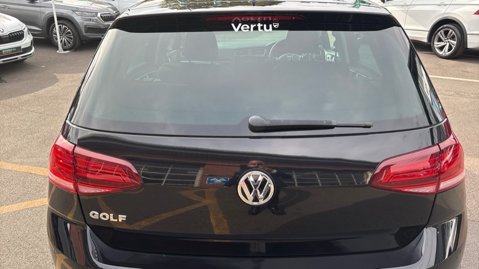 Volkswagen Golf 1.6 TDI GT Edition 5dr Diesel Hatchback - Image 29