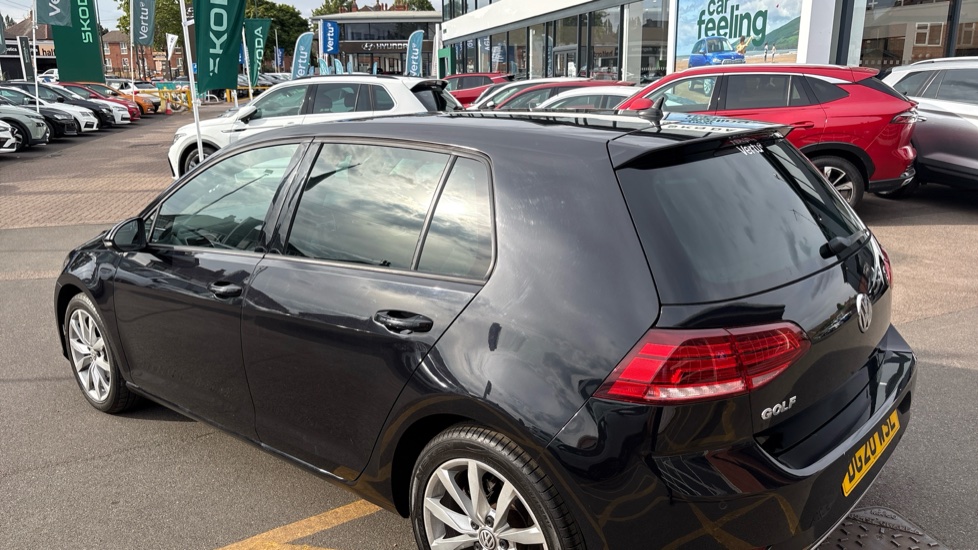 Volkswagen Golf 1.6 TDI GT Edition 5dr Diesel Hatchback - Image 34