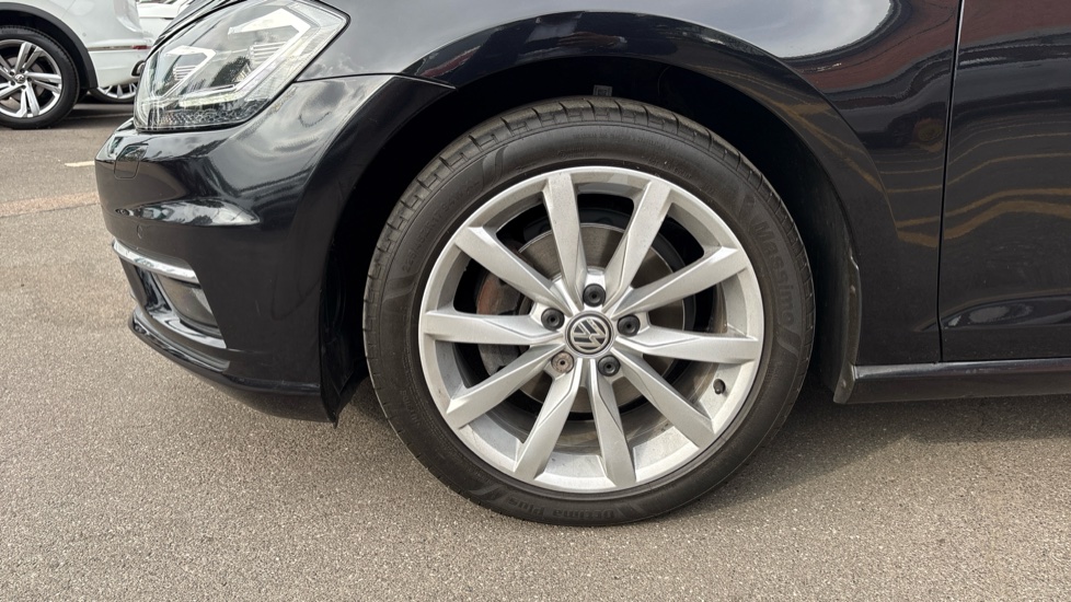 Volkswagen Golf 1.6 TDI GT Edition 5dr Diesel Hatchback - Image 40