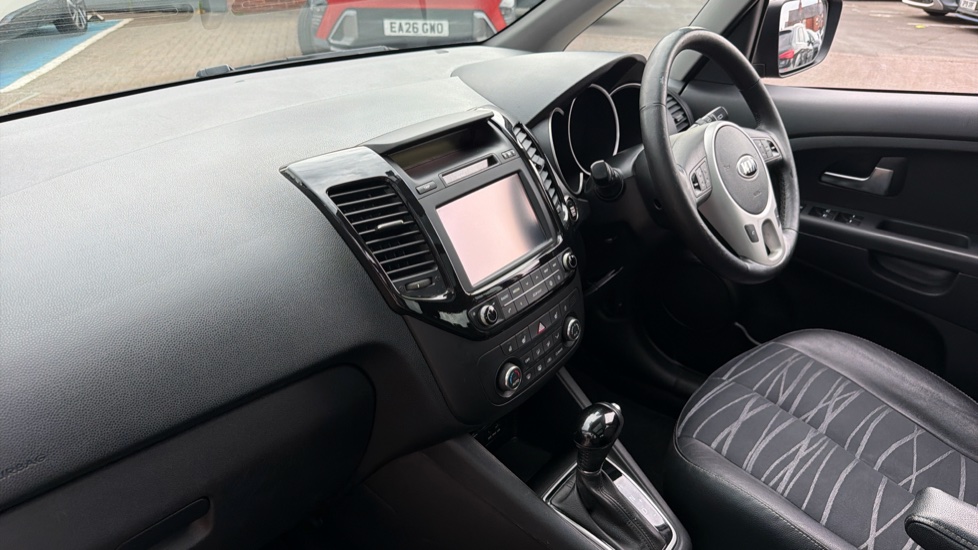 Kia Venga 1.6 4 5dr Auto [6] Petrol Hatchback - Image 9