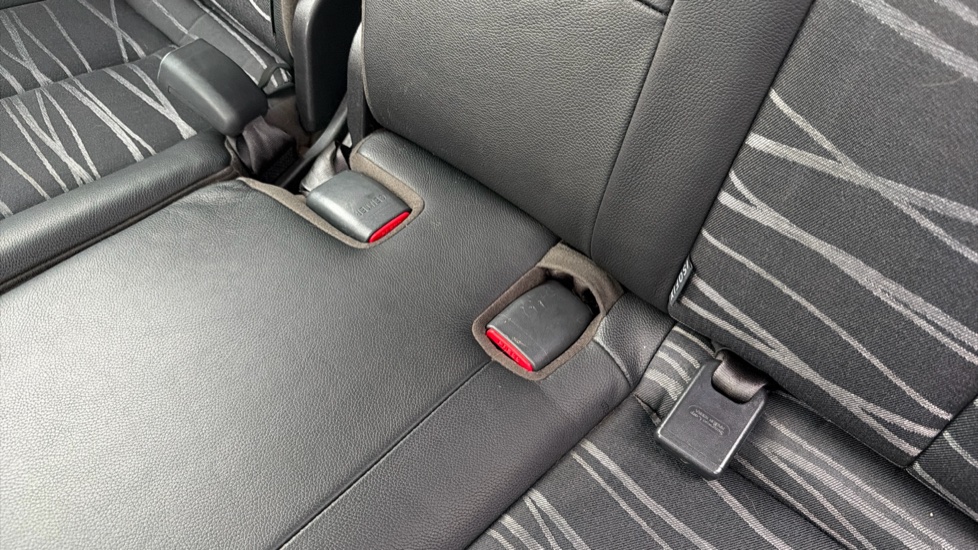 Kia Venga 1.6 4 5dr Auto [6] Petrol Hatchback - Image 17