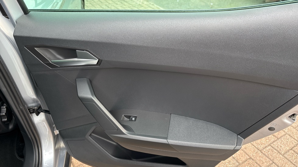 SEAT Arona 1.0 TSI 110 FR Sport 5dr Petrol Hatchback - Image 23