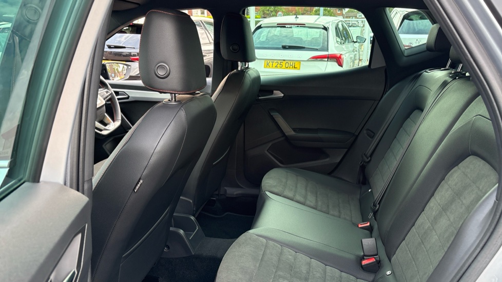 SEAT Arona 1.0 TSI 110 FR Sport 5dr Petrol Hatchback - Image 40