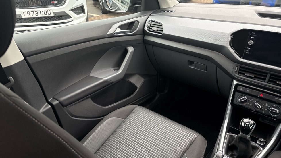 Volkswagen T-Cross 1.0 TSI Active 5dr Petrol Estate - Image 14