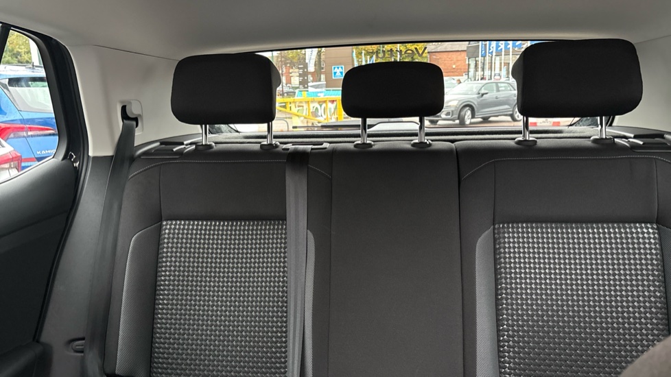 Volkswagen T-Cross 1.0 TSI Active 5dr Petrol Estate - Image 15