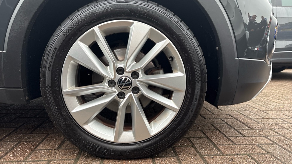 Volkswagen T-Cross 1.0 TSI Active 5dr Petrol Estate - Image 21