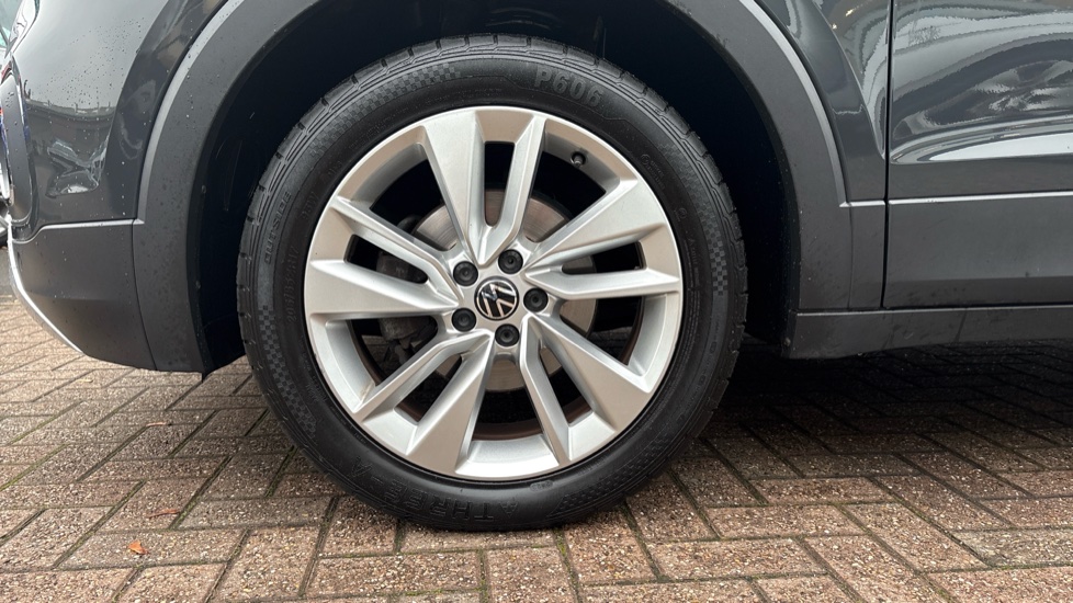 Volkswagen T-Cross 1.0 TSI Active 5dr Petrol Estate - Image 22