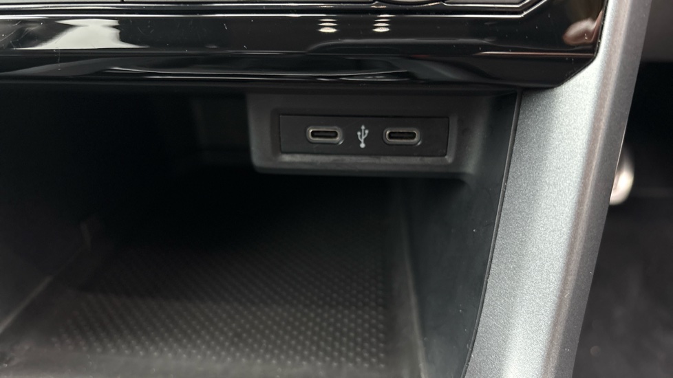 Volkswagen T-Cross 1.0 TSI Active 5dr Petrol Estate - Image 49