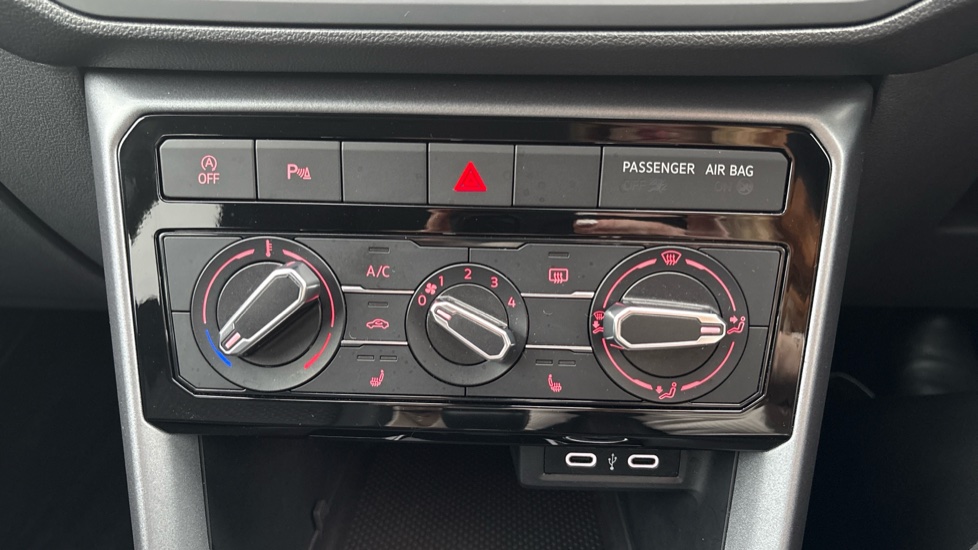 Volkswagen T-Cross 1.0 TSI Active 5dr Petrol Estate - Image 70