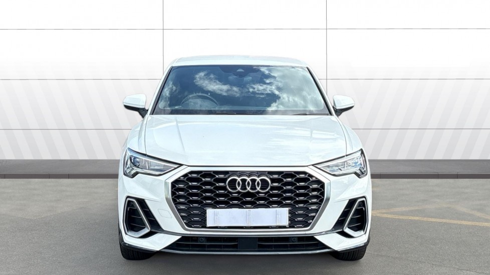 Audi Q3 35 TFSI S Line 5dr S Tronic Petrol Estate - Image 3