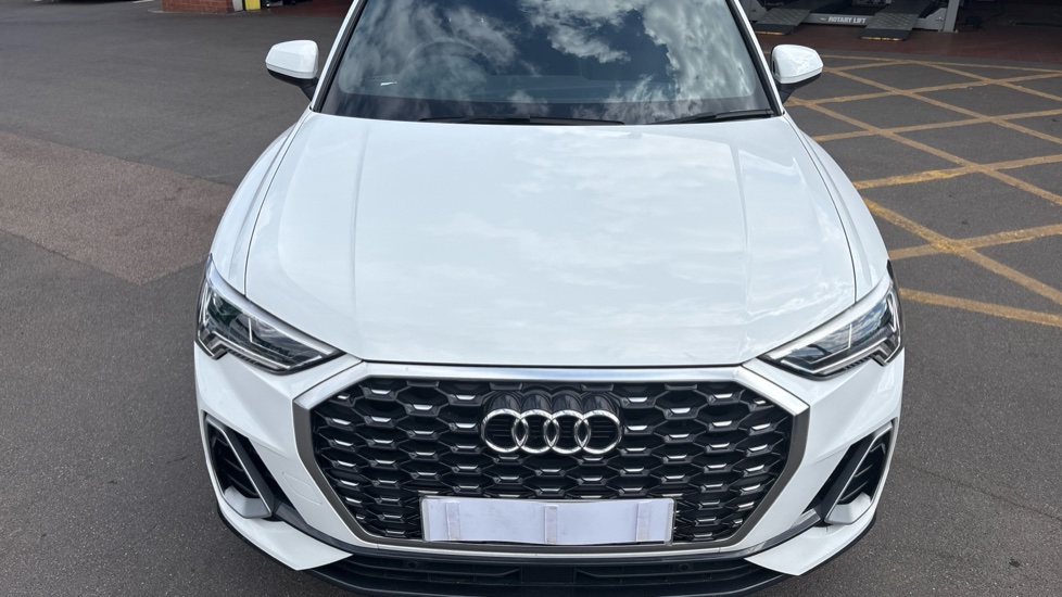 Audi Q3 35 TFSI S Line 5dr S Tronic Petrol Estate - Image 8