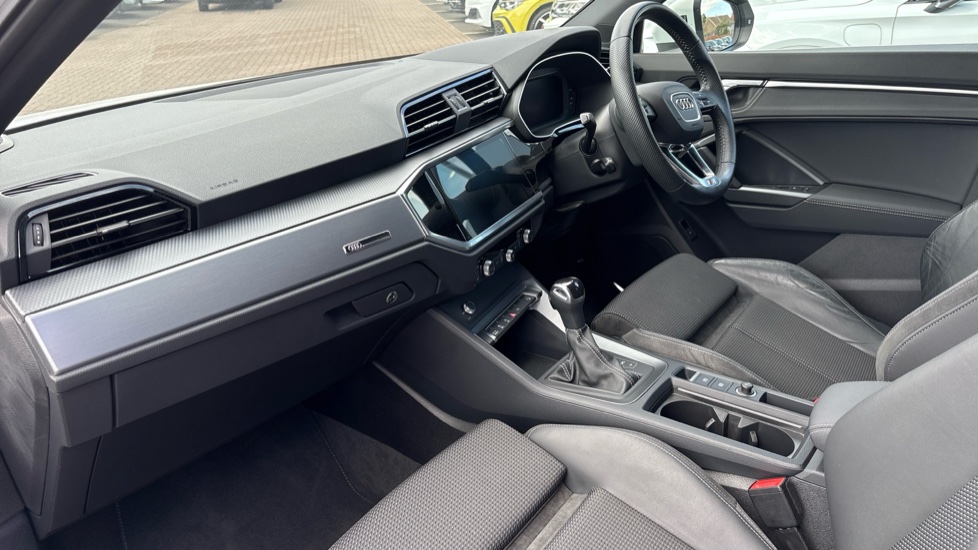 Audi Q3 35 TFSI S Line 5dr S Tronic Petrol Estate - Image 9