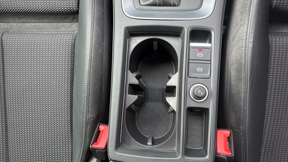 Audi Q3 35 TFSI S Line 5dr S Tronic Petrol Estate - Image 23