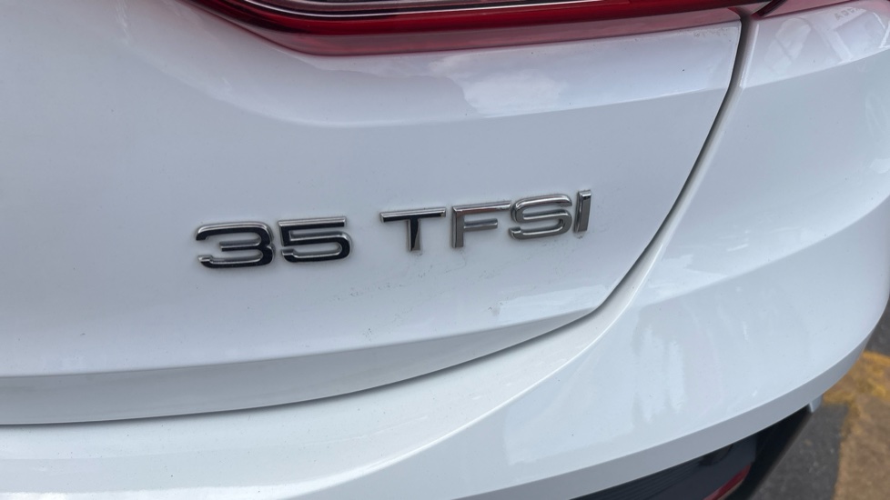 Audi Q3 35 TFSI S Line 5dr S Tronic Petrol Estate - Image 38