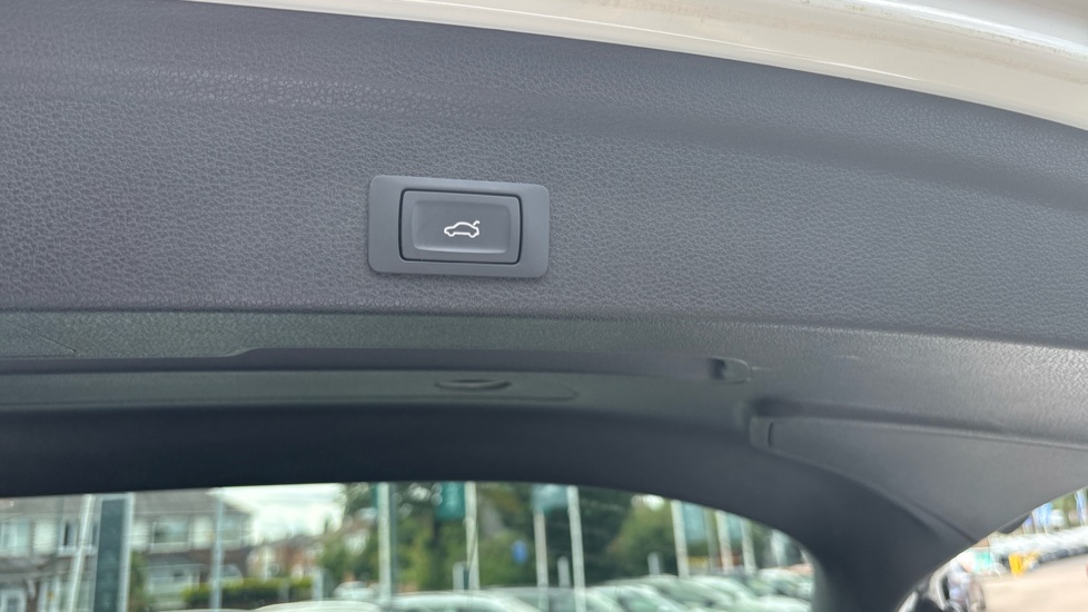 Audi Q3 35 TFSI S Line 5dr S Tronic Petrol Estate - Image 40