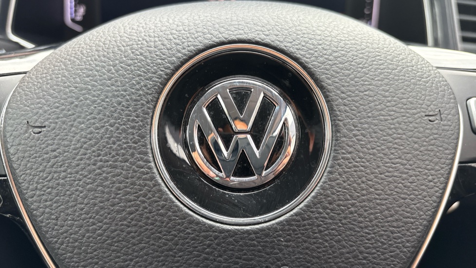 Volkswagen T-Roc 1.6 TDI SEL 5dr Diesel Hatchback - Image 19