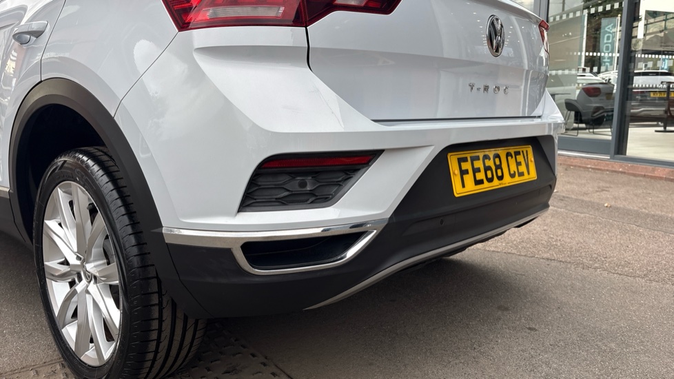 Volkswagen T-Roc 1.6 TDI SEL 5dr Diesel Hatchback - Image 29