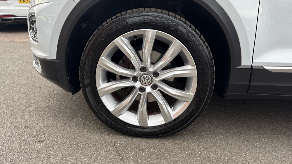 Volkswagen T-Roc 1.6 TDI SEL 5dr Diesel Hatchback - Image 42
