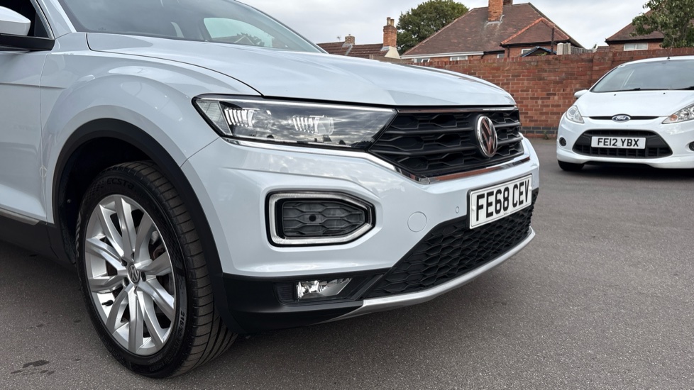 Volkswagen T-Roc 1.6 TDI SEL 5dr Diesel Hatchback - Image 45