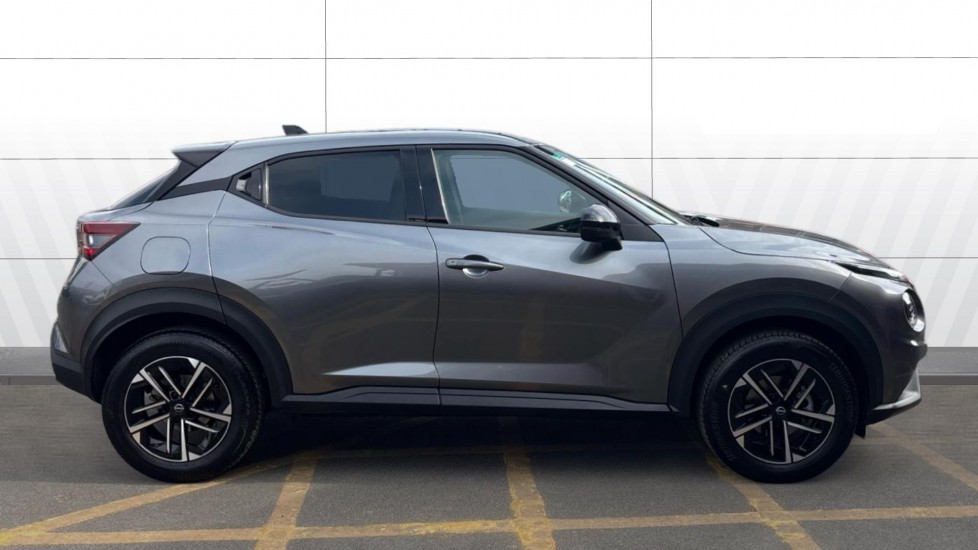 Nissan Juke 1.0 DiG-T N-Connecta 5dr Petrol Hatchback - Image 5