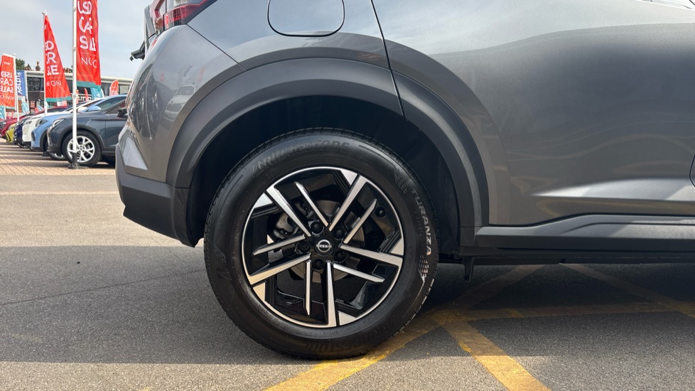 Nissan Juke 1.0 DiG-T N-Connecta 5dr Petrol Hatchback - Image 7