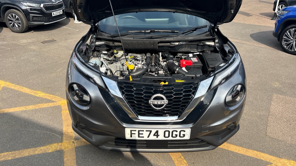 Nissan Juke 1.0 DiG-T N-Connecta 5dr Petrol Hatchback - Image 8