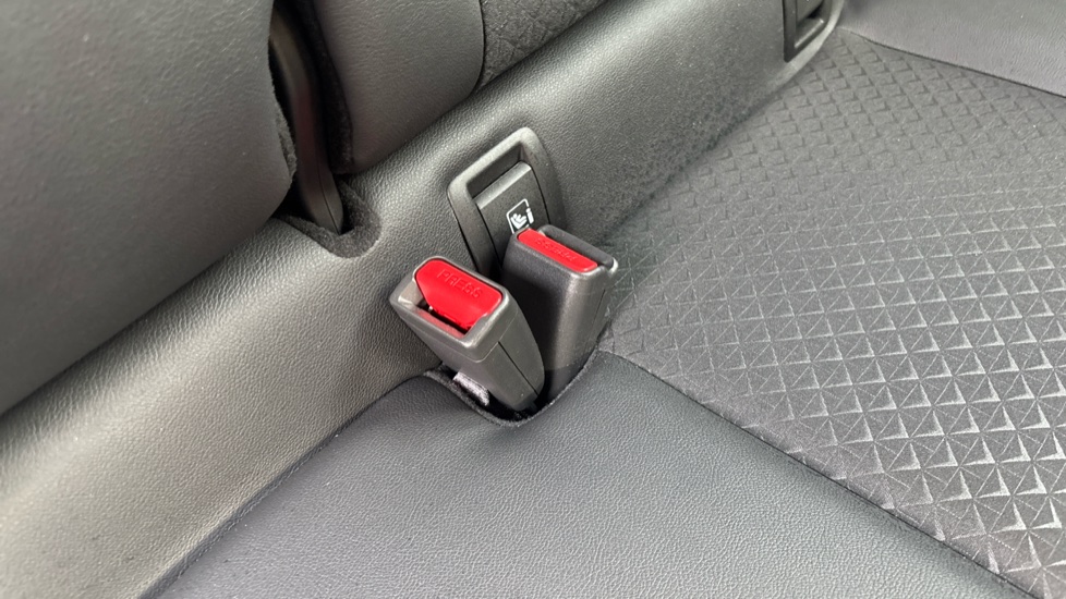 Nissan Juke 1.0 DiG-T N-Connecta 5dr Petrol Hatchback - Image 17